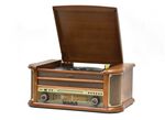 Nostalgische stereo-installatie met een rustieke behuizing van echt eikenhout 