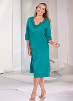 Nachthemd tot op de kuit met geborduurd kant 