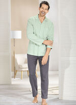 Pyjama met doorknoopsluiting en open manchetten 