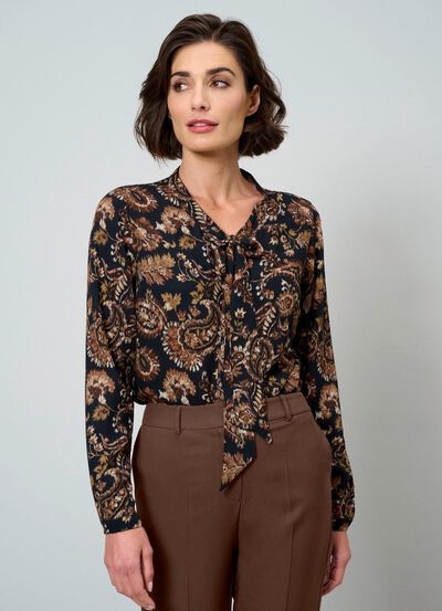 Blouse met gestrikte hals 