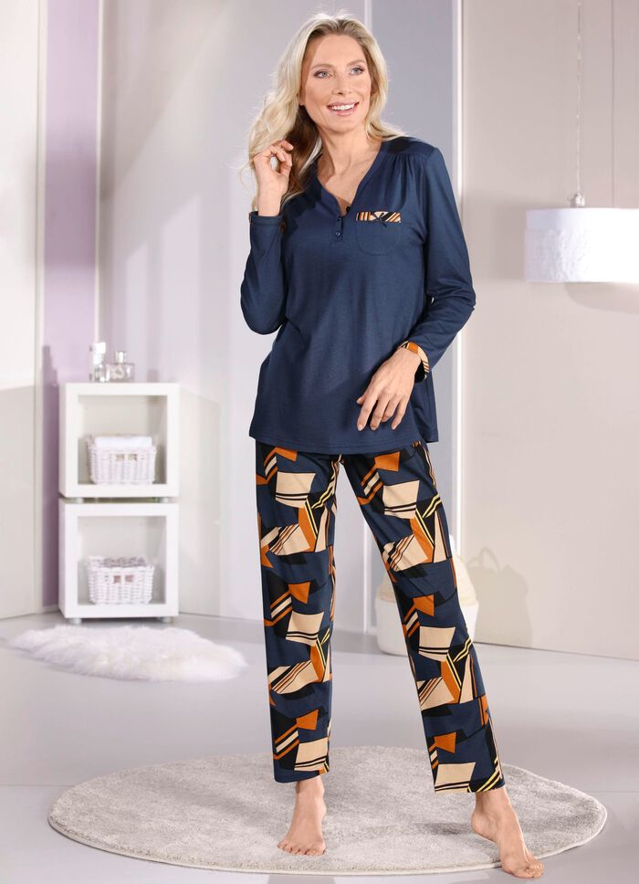 Laurina pyjama met subtiele plooien bij de schoudernaad 