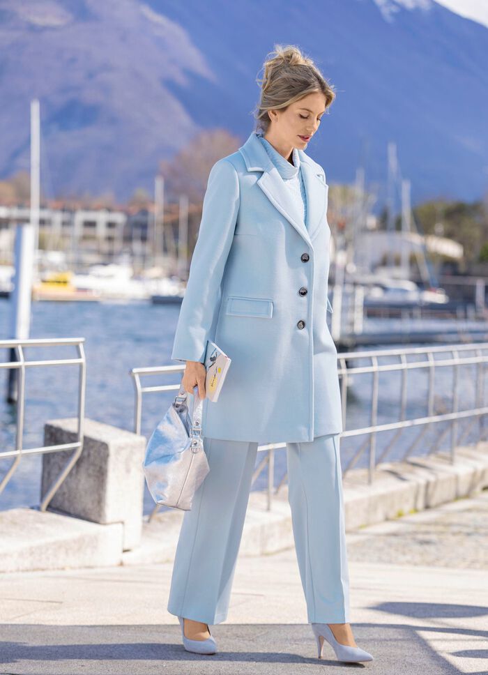 Korte jas met reverskraag LICHTBLAUW