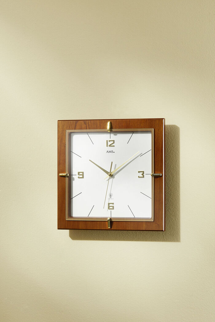 ‘AMS‘ wandklok met draadloos uurwerk 