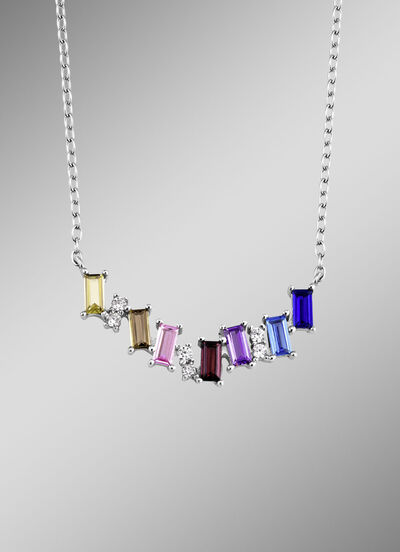 Elegantie in zilver: ketting met synthetische zirkonia 