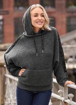 Capuchontrui in vleermuisvorm 