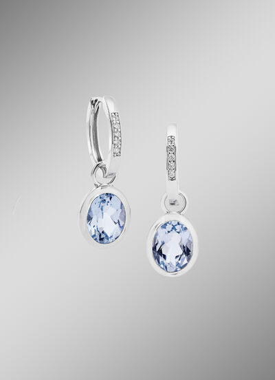Chique oorbellen met beh. Blauwe topaas en synthetisch. zirkonia 