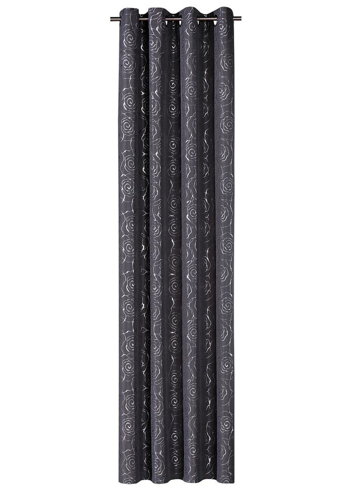 Gordijn met een mooi rozendessin 