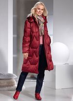 Functionele jas in pufferstijl 