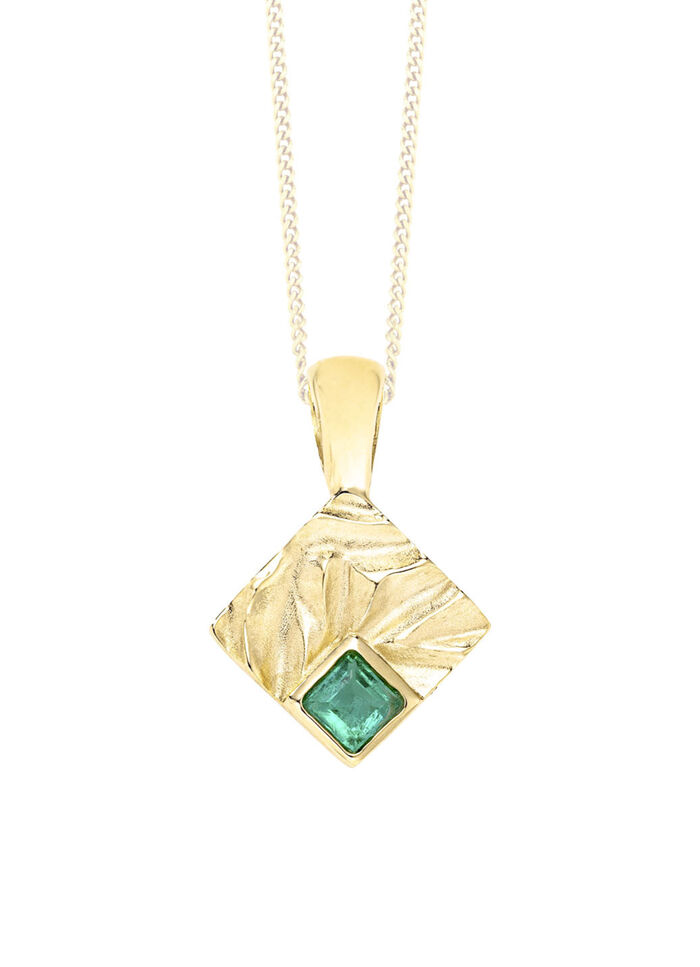 Edele hanger met smaragd 