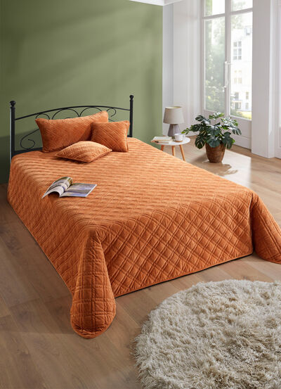 Bedspreien en kussenslopen in corduroy-look 