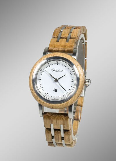 Dameshorloge met band van Frans Allier eikenhout  Dameshorloge met band van Frans Allier eikenhout
