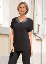 Shirt met breed paneel versierd met strass steentjes 