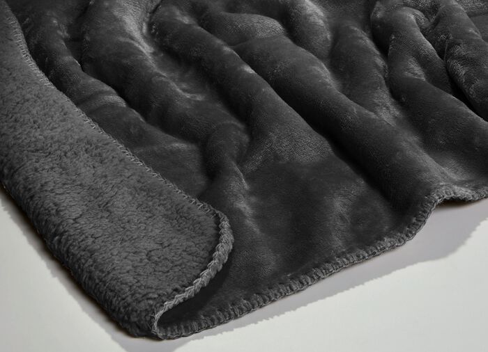 Super gezellig dekentje van teddyfleece kwaliteit ANTHRAZIT