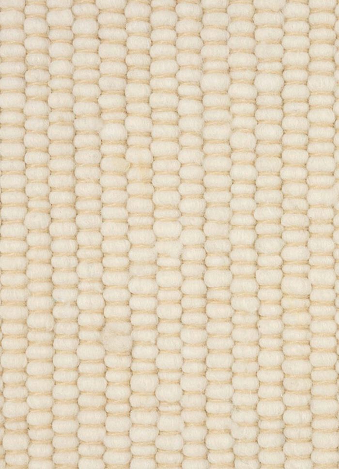 Handgeweven bruggen en tapijten van scheerwol ECRU