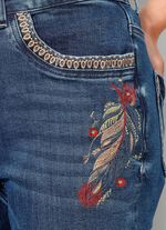 Jeans met mooi borduurwerk in etnische stijl 