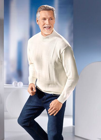 Pullover met een gestructureerd dessin in 3 kleuren 