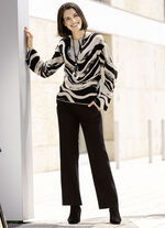 Broek in een modieuze wijdte ZWART