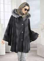 Cape met knoopsluiting 