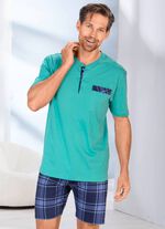 Shorty met knoopsluiting en opgestikte borstzak 