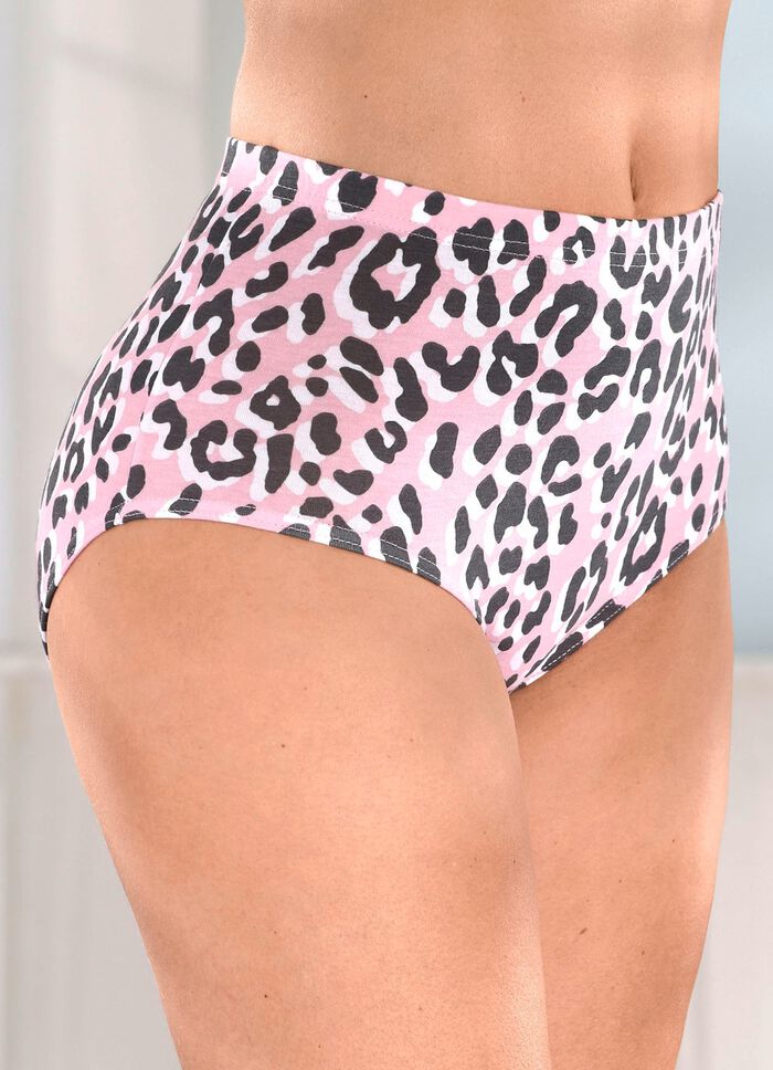 Set van vier slips met een mooi roofdierdesign 