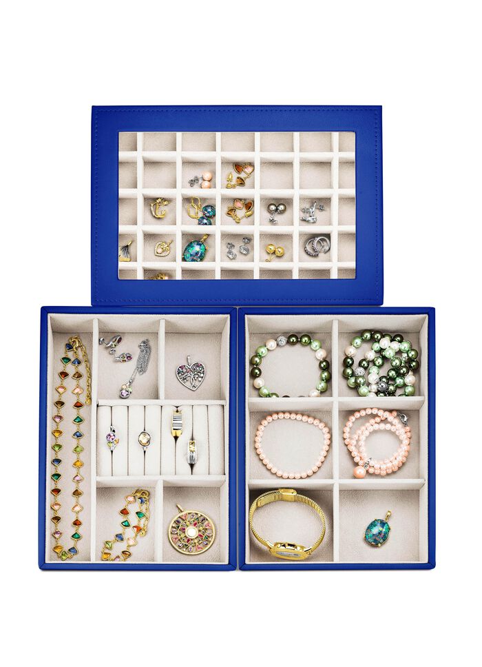 Sieradendoosje van kunstleer met fluwelen binnenvoering 