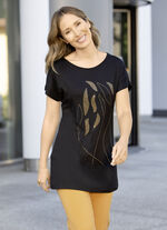 Lang shirt met opvallende strass-versiering 