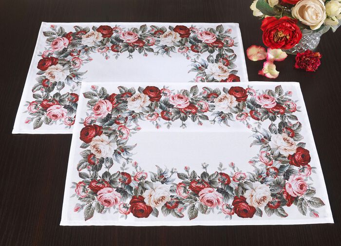 Expressief tafelkleed met een betoverend rozendessin 