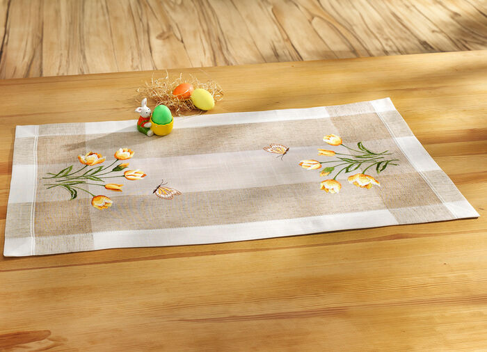Tafel- en kamerdecoratie met tulpen en vlinders SEKT