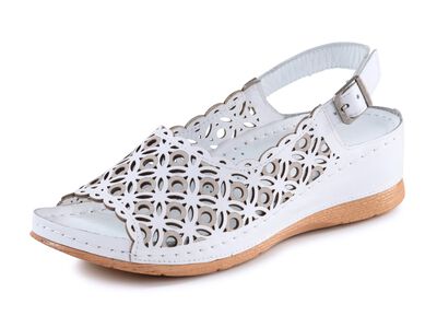 Gemini sandaal van geperforeerd nappaleer met reli&euml;f 