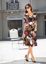 Jurk met wikkeloptiek 