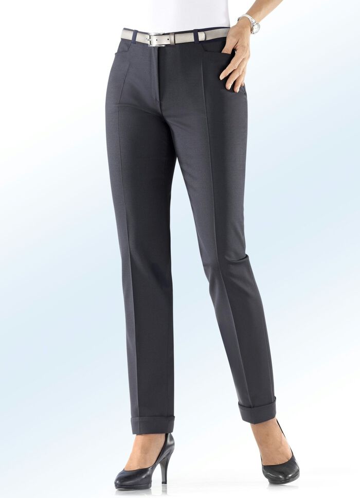 Broek met trendy omslagen 