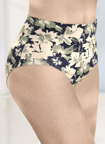 Verpakking van vier slips met een mooi bloemendessin 