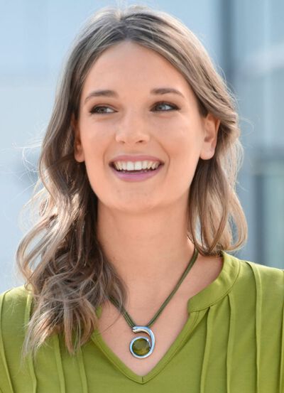 Textiel ketting met glazen hanger 