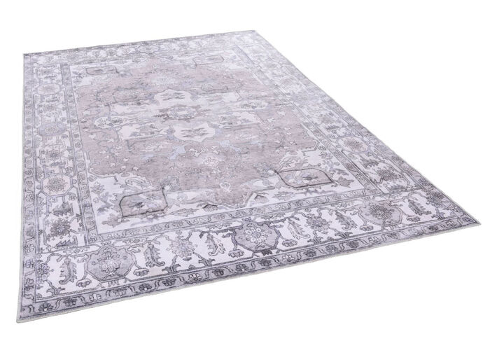 Klassiek tapijt met prachtige ornamenten 